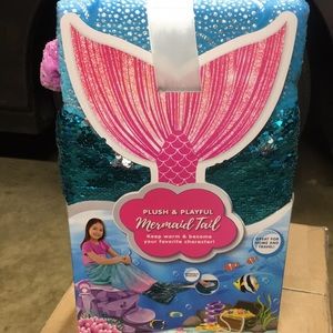 Little Mermaid 🧜‍♀️ Plush and Playful Tail Reversible Sequins
